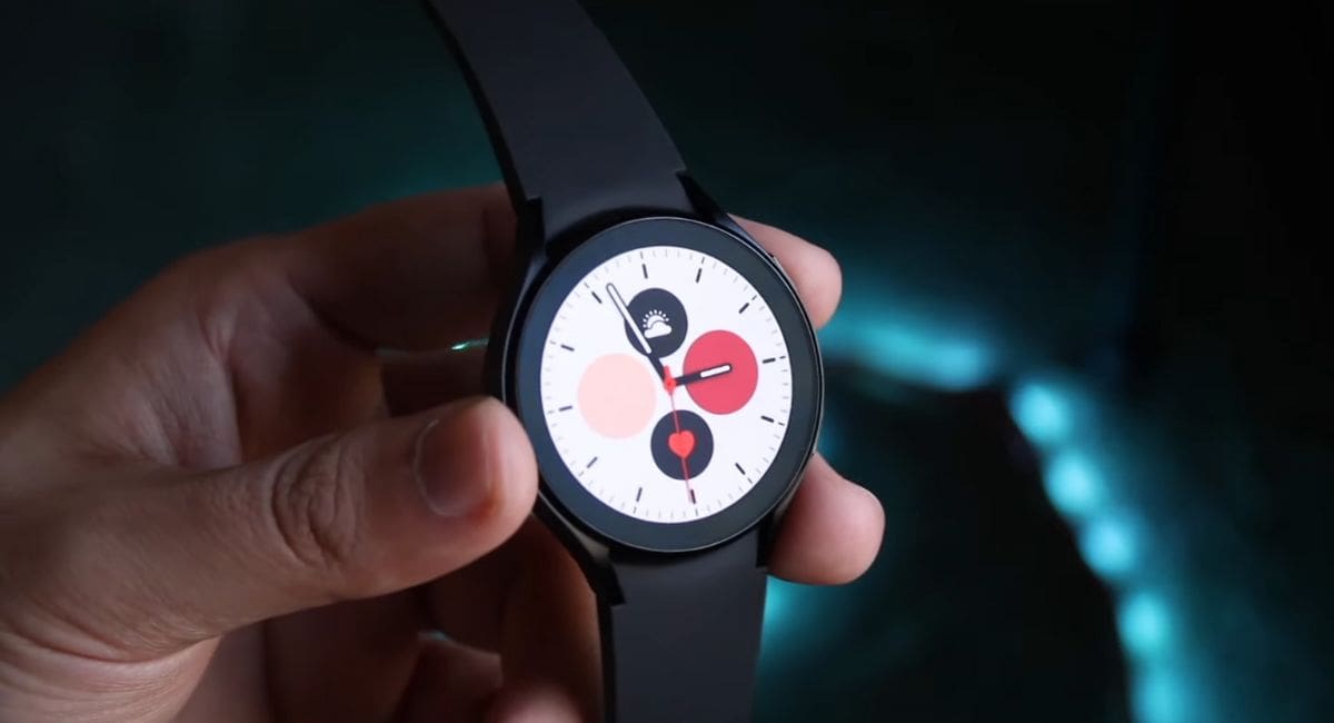Samsung Galaxy Watch Not Turning On Reasons & Solutions